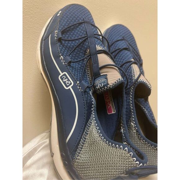 Slip on Tennis Shoes - Picture 7 of 12